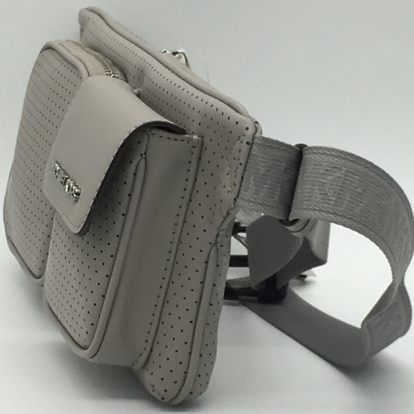 MICHAEL KORS HANOVER MD BELT BAG Pearl Grey - Picture 6 of 8